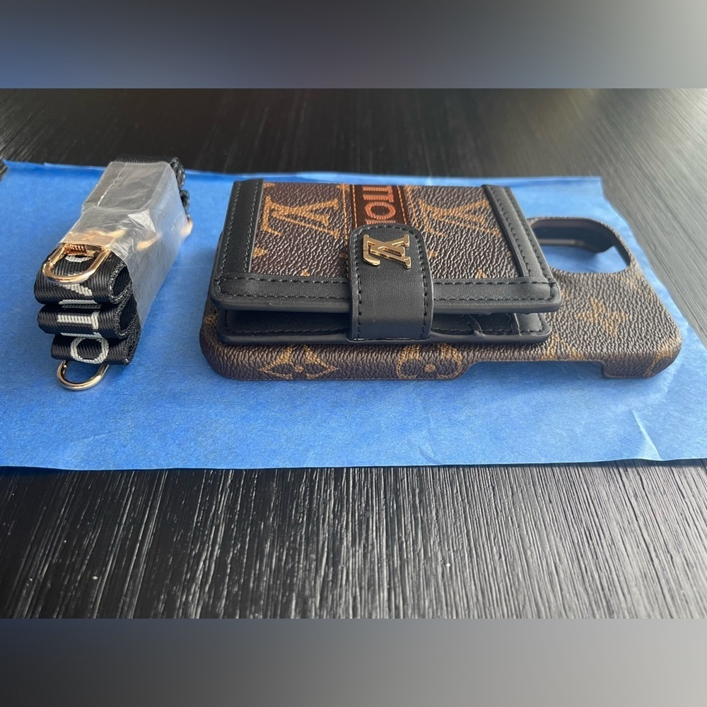 iPhone 15 normal crossbody-wallet Brown and Black Phone Case. - Picture 3 of 13